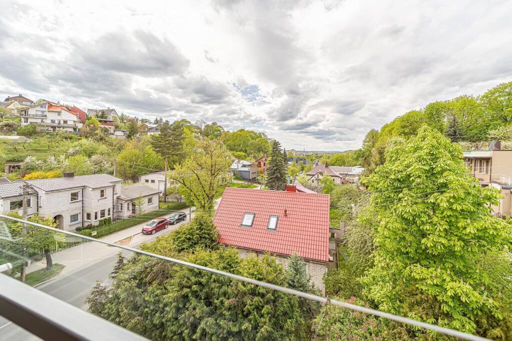 Sky Apartment With Free Parking And Balcony & Ac Kaunas Exteriér fotografie