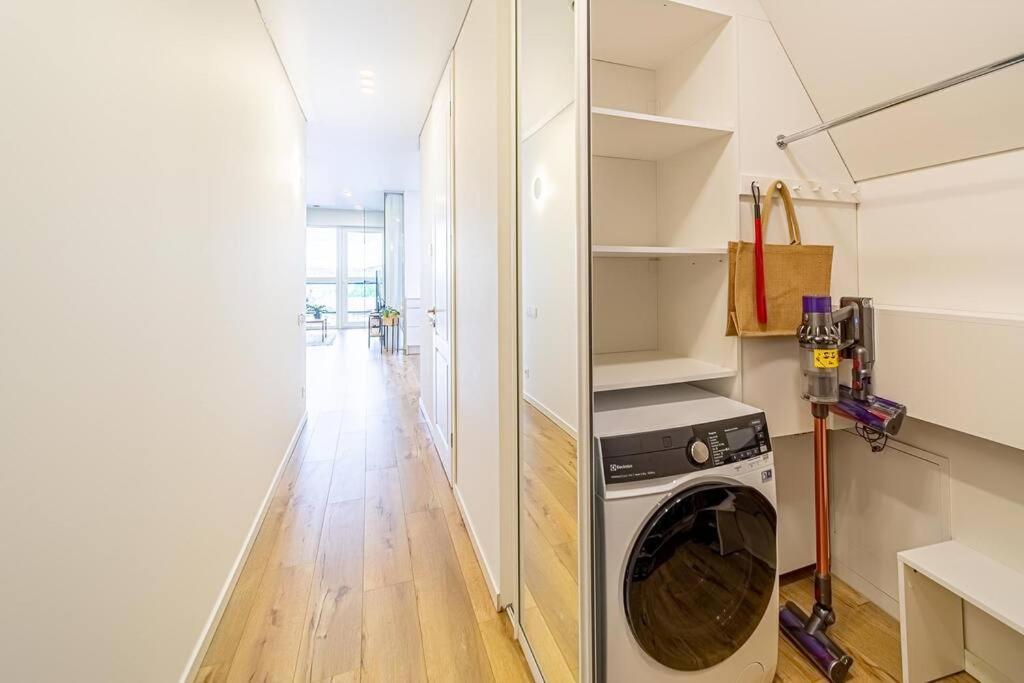 Sky Apartment With Free Parking And Balcony & Ac Kaunas Exteriér fotografie